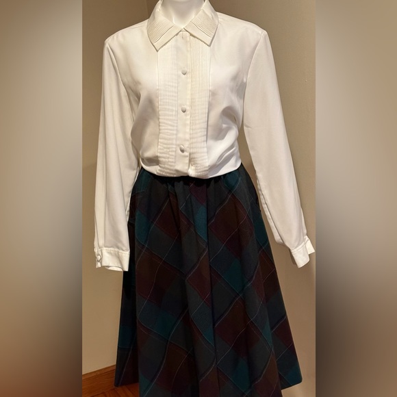 Avon Fashion Vintage. Red Blue Plaid Classic Aline W Pockets Buttons Sid… - Picture 2 of 12